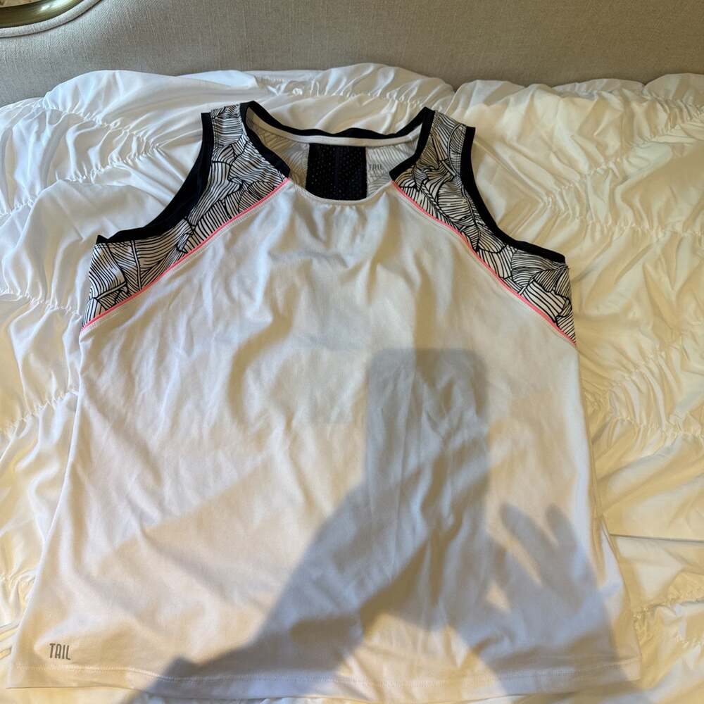Tail Tank Top Womans Size XL Black Pink Tennis Golf Yoga Outdoor Breathable